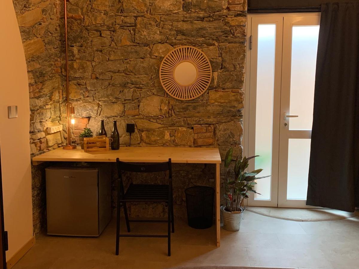 Rock & Wood - Apartment & Room La Spezia Kültér fotó