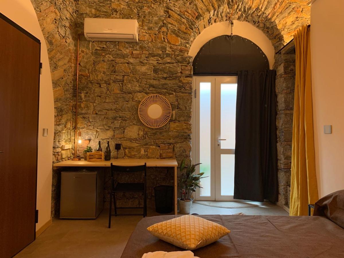 Rock & Wood - Apartment & Room La Spezia Kültér fotó