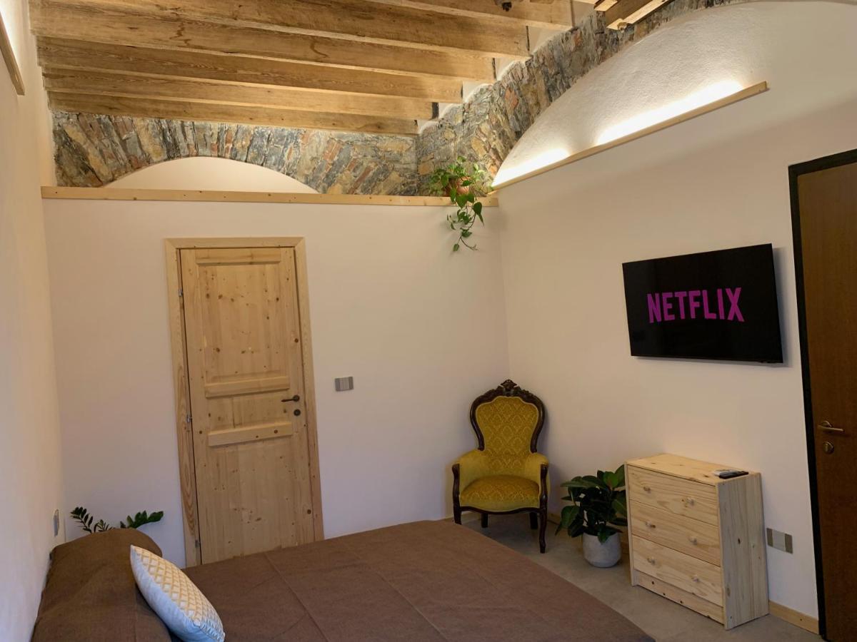 Rock & Wood - Apartment & Room La Spezia Kültér fotó