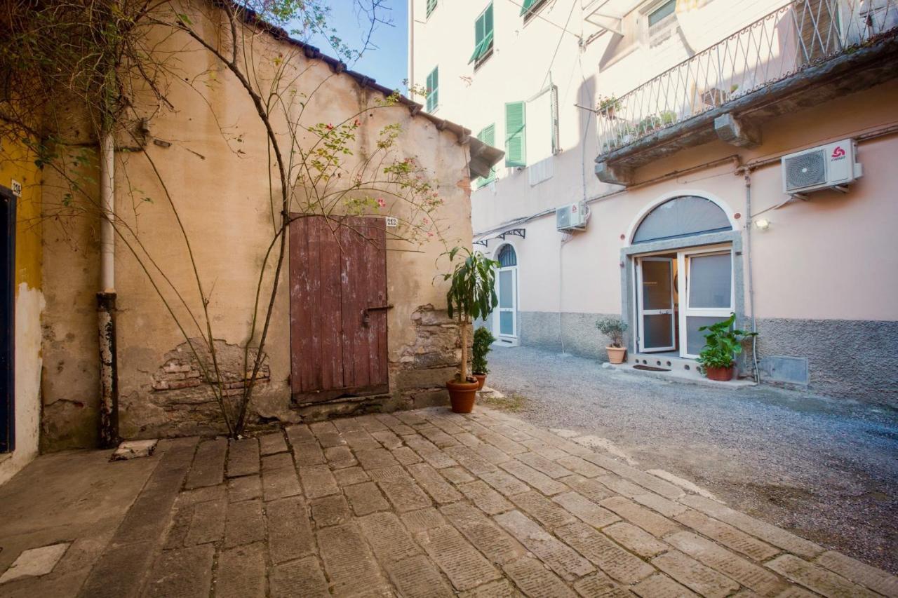 Rock & Wood - Apartment & Room La Spezia Kültér fotó